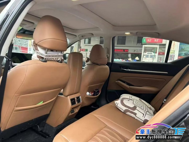 23年日产天籁轿车抵押车出售