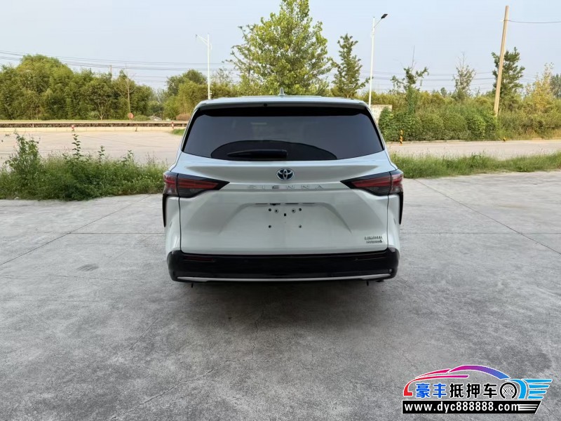 24年丰田塞纳轿车抵押车出售