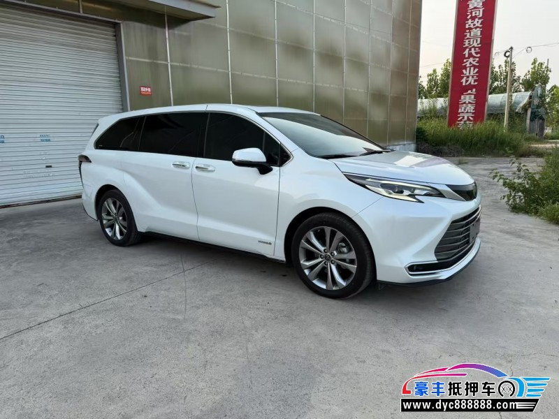 24年丰田塞纳轿车抵押车出售