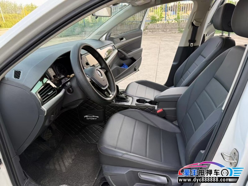 19年大众朗逸轿车抵押车出售