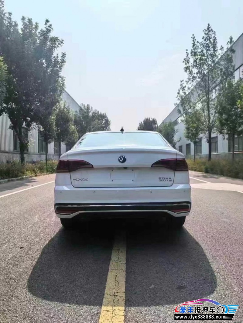 25年大众宝来轿车抵押车出售