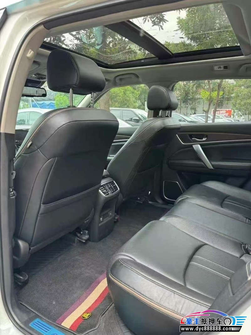 20年本田冠道轿车抵押车出售