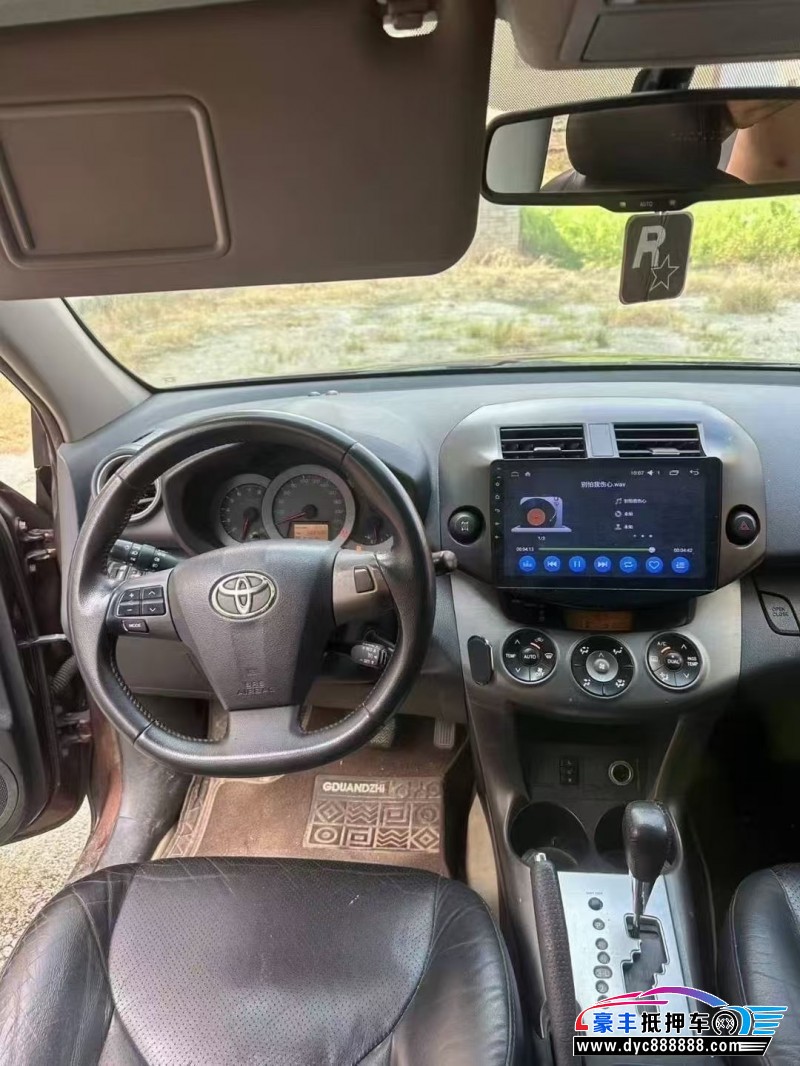 12年丰田RAV4轿车抵押车出售