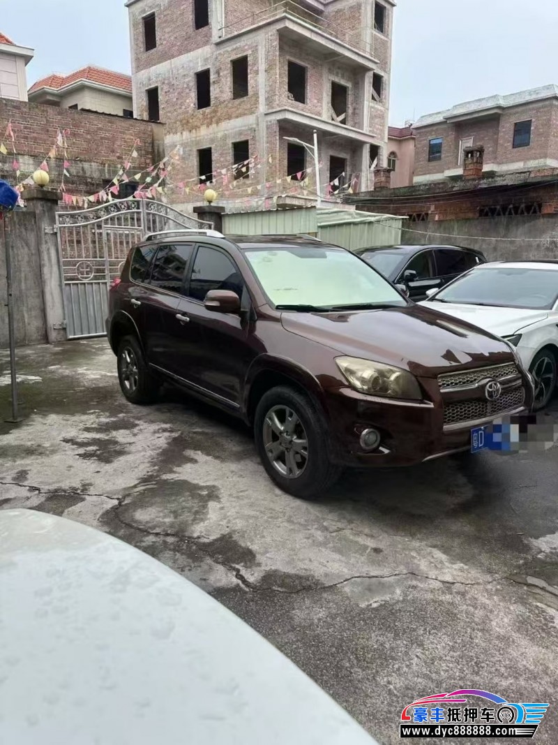 12年丰田RAV4轿车抵押车出售