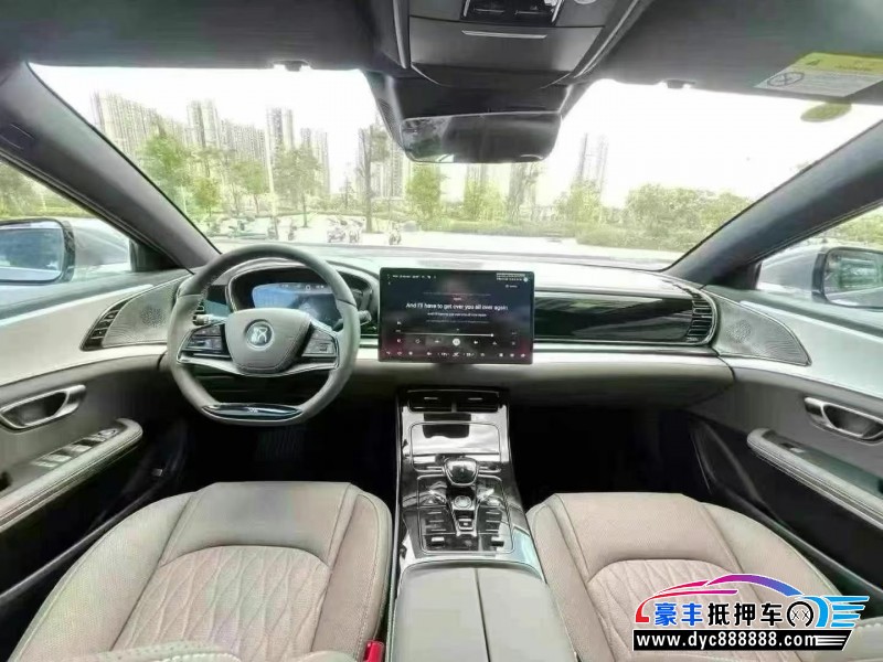 25年日产逍客轿车抵押车出售