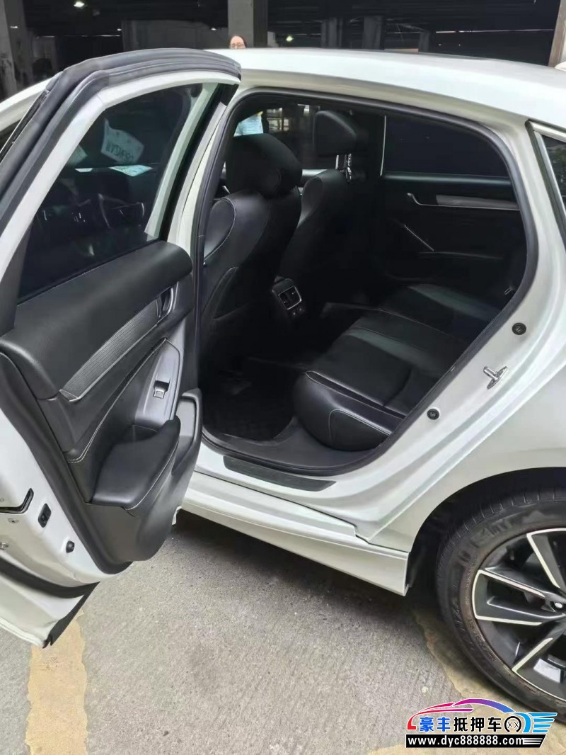 23年本田英诗派轿车抵押车出售