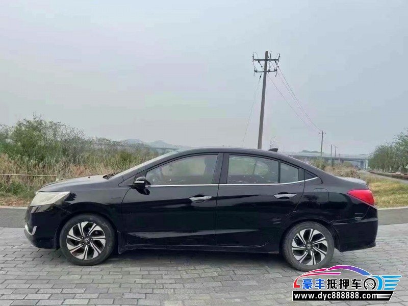 17年本田凌派轿车抵押车出售