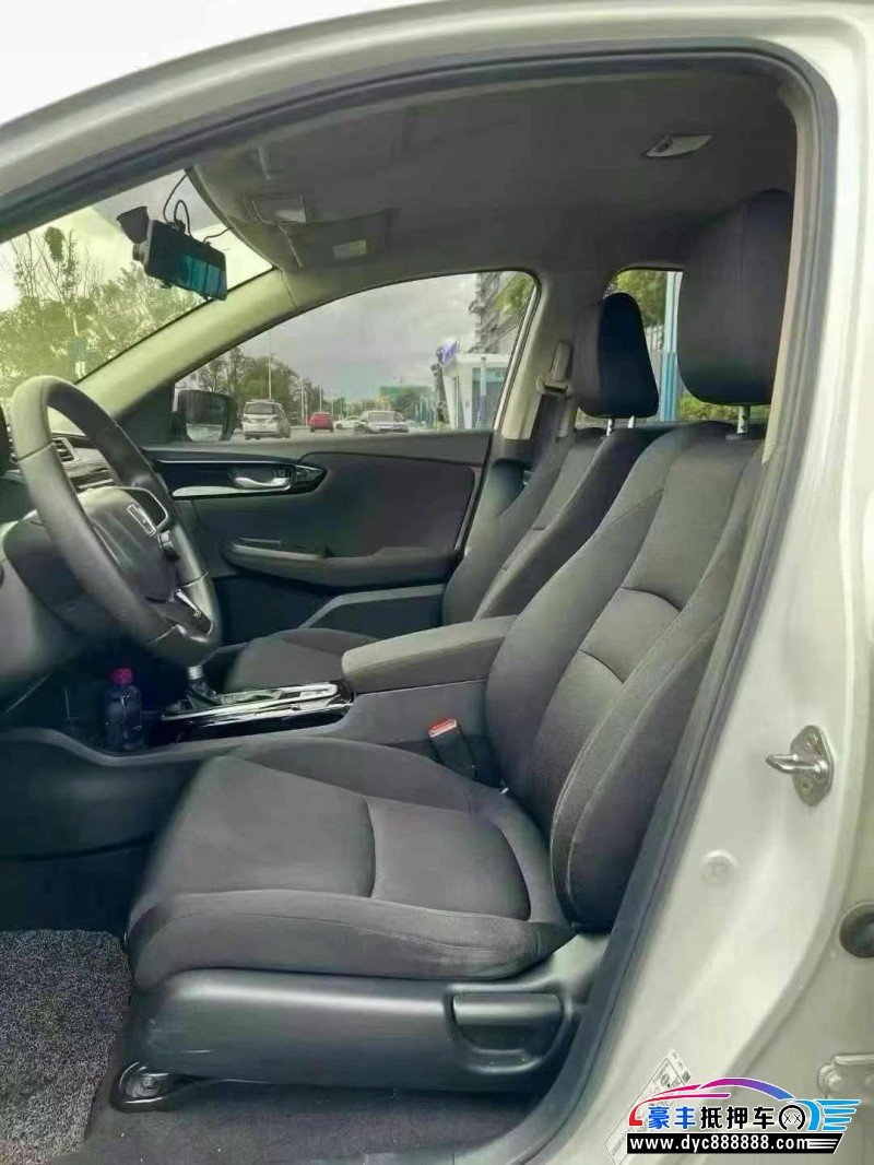 21年本田凌派轿车抵押车出售