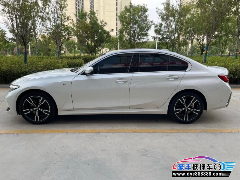23年宝马3系轿车抵押车出售