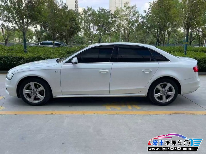 15年奥迪A4L轿车抵押车出售