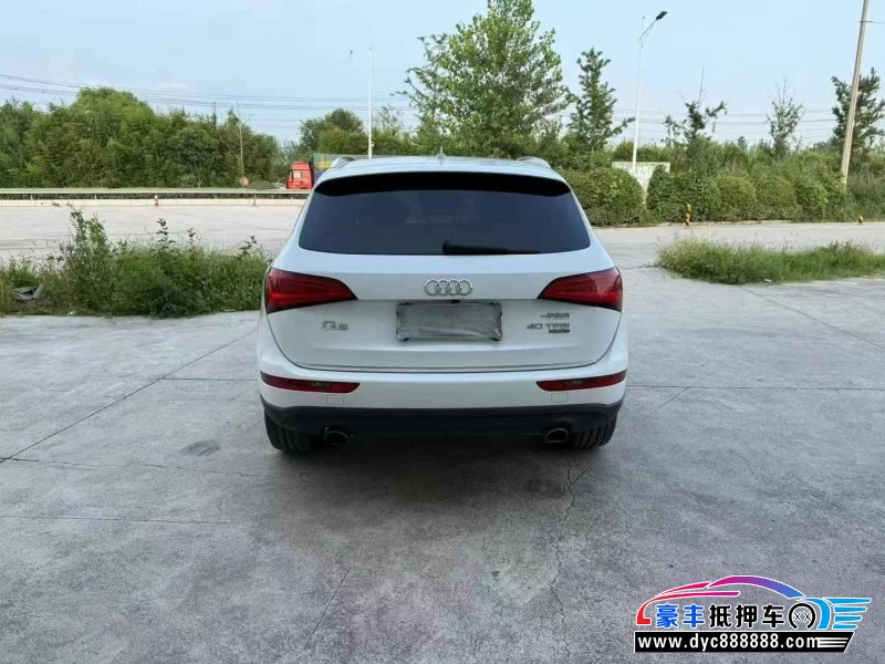 17年奥迪Q5轿车抵押车出售