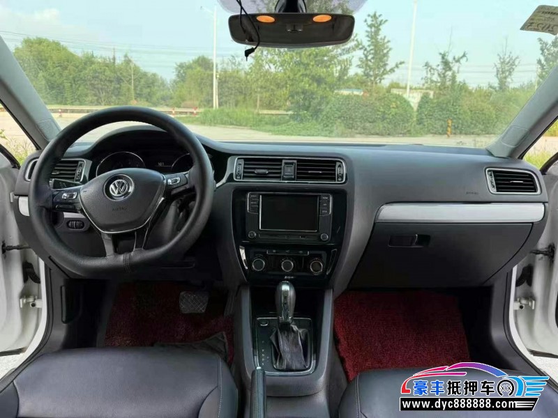 19年大众速腾轿车抵押车出售