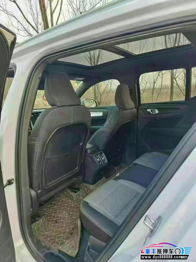 23年沃尔沃XC40轿车抵押车出售