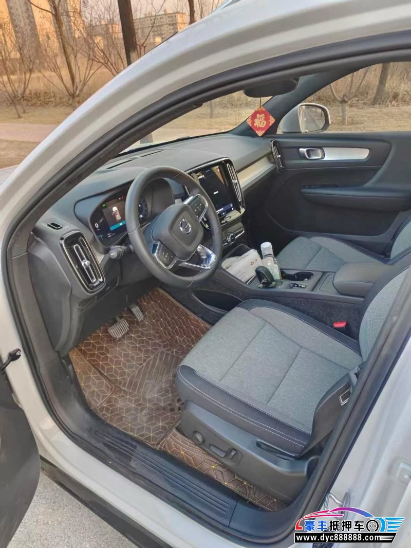 23年沃尔沃XC40轿车抵押车出售