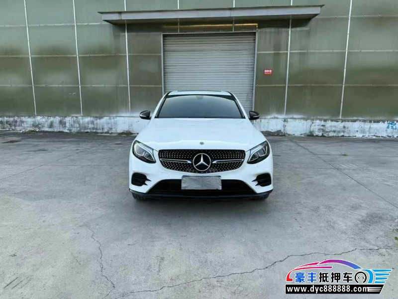 17年奔驰GLC轿车抵押车出售