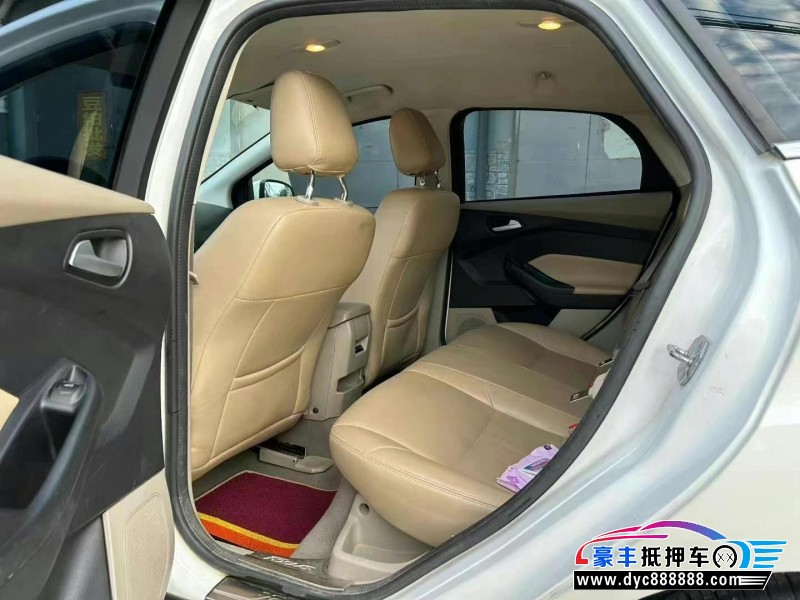 16年福特福克斯轿车抵押车出售