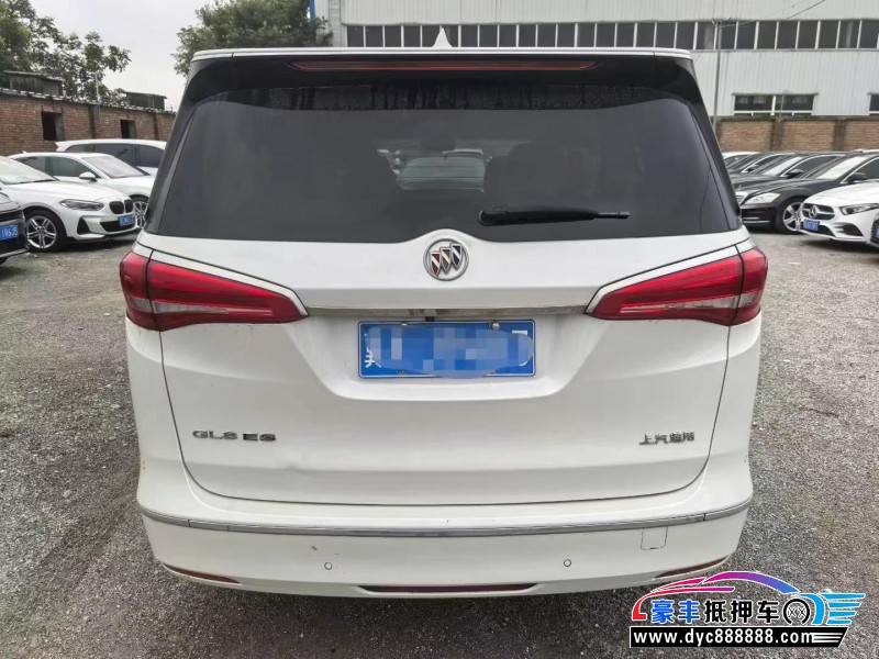 18年别克GL8轿车抵押车出售