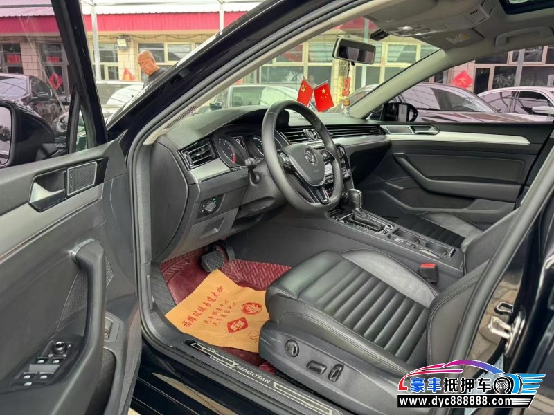 17年大众迈腾轿车抵押车出售