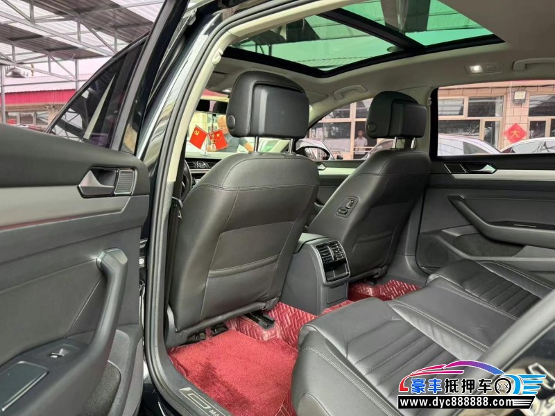 17年大众迈腾轿车抵押车出售