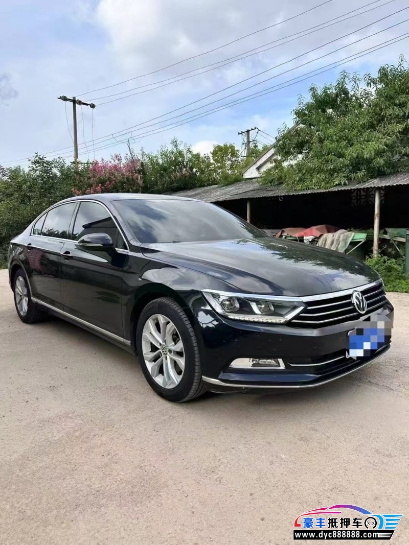 17年大众迈腾轿车抵押车出售