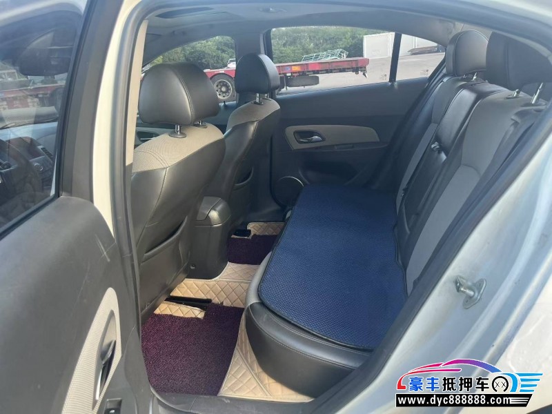 14年雪佛兰科鲁兹轿车抵押车出售