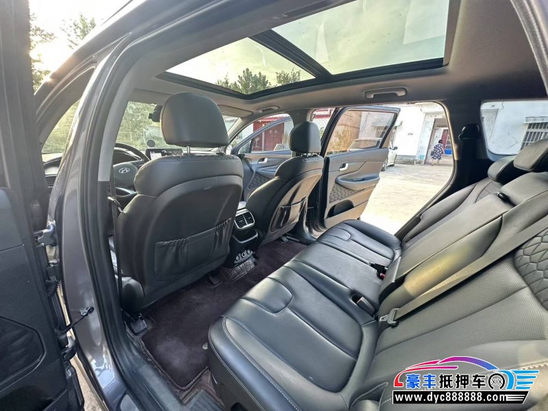 20年现代新胜达轿车抵押车出售