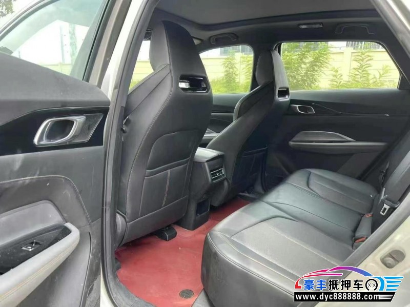 24年长安欧尚Z6轿车抵押车出售