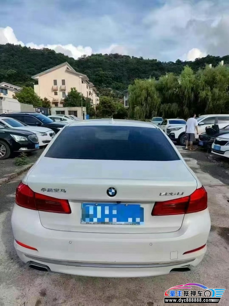 20年宝马5系轿车抵押车出售