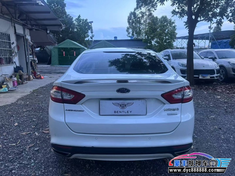 15年福特蒙迪欧轿车抵押车出售