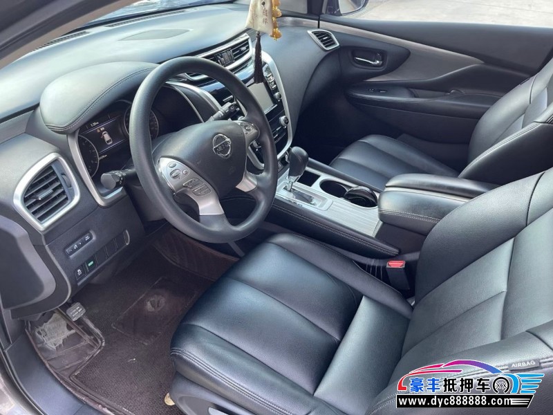 19年日产楼兰轿车抵押车出售