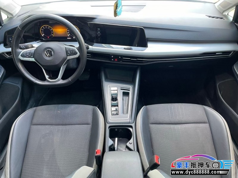 22年大众高尔夫轿车抵押车出售