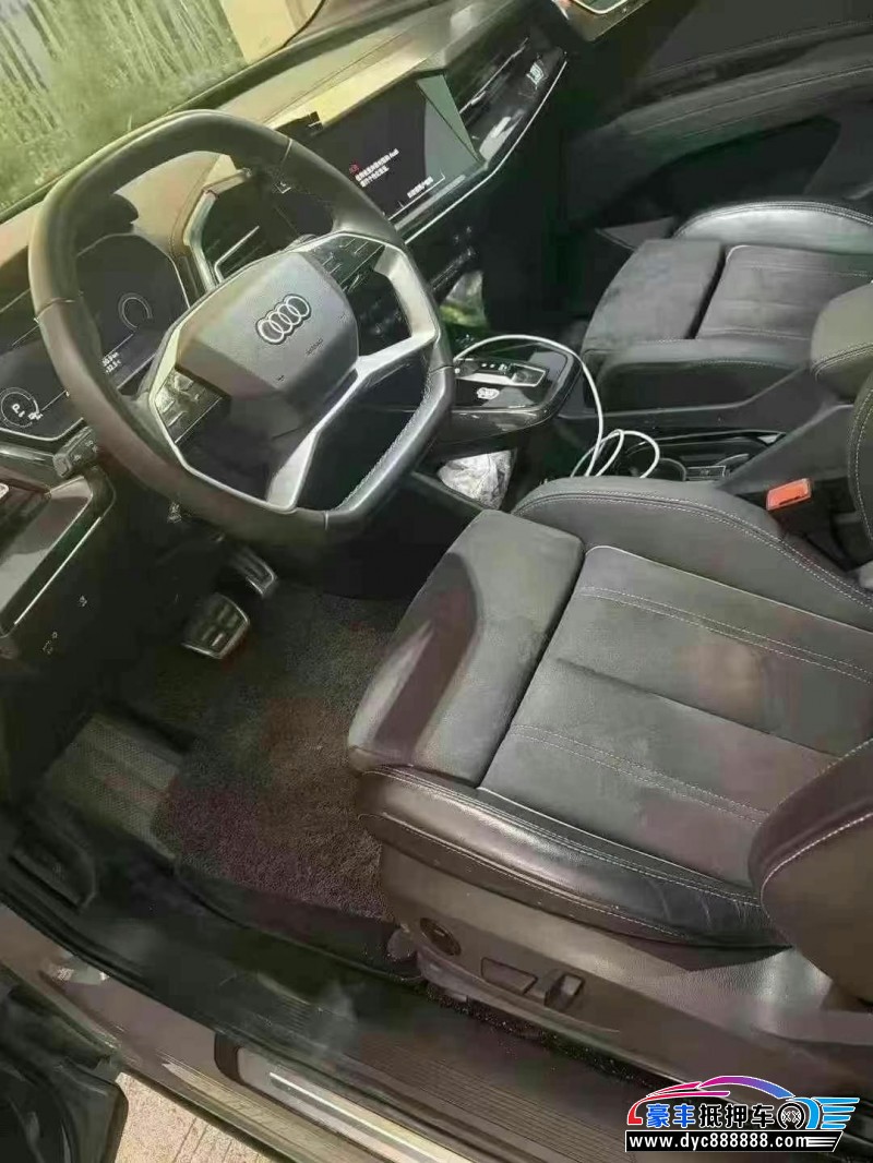 23年奥迪Q4轿车抵押车出售