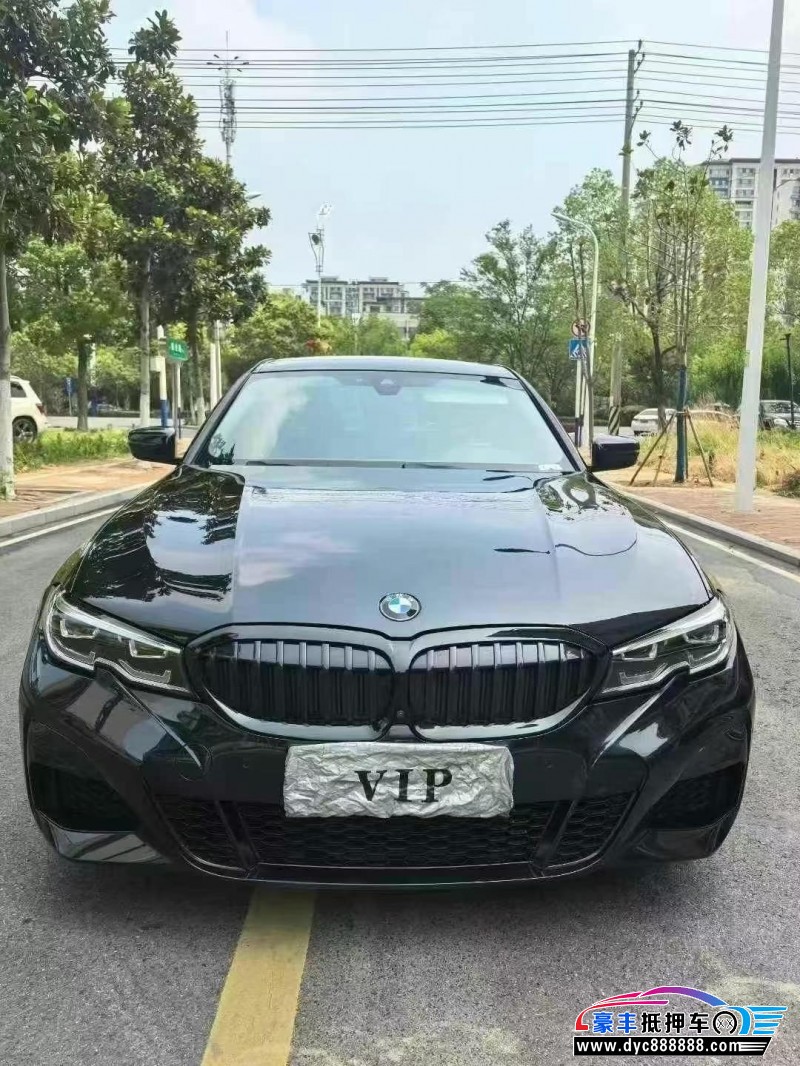 21年宝马3系轿车抵押车出售