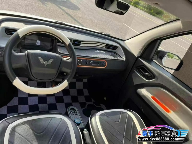 23年五菱汽车迷你轿车抵押车出售