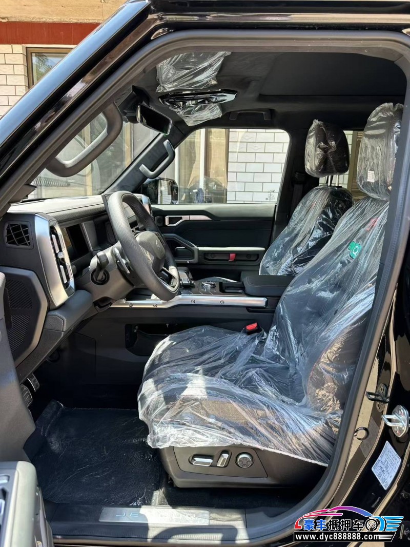 25年捷途旅行者轿车抵押车出售