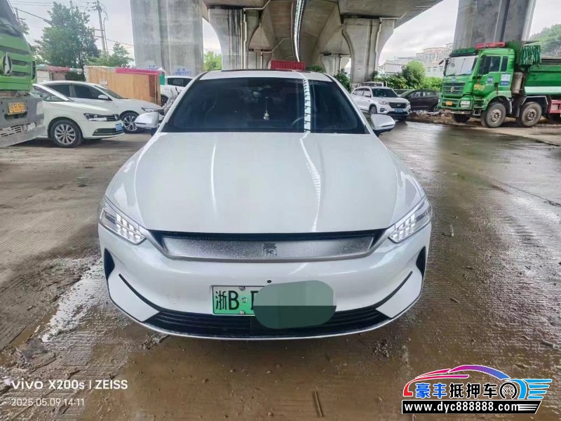 23年比亚迪秦轿车抵押车出售