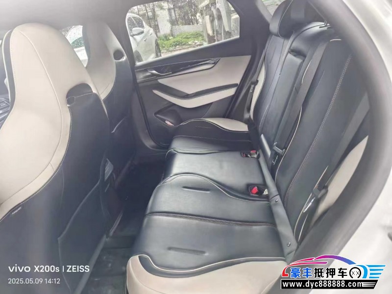 23年比亚迪秦轿车抵押车出售