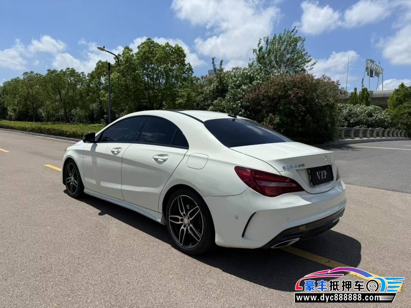 17年奔驰CLA轿车抵押车出售