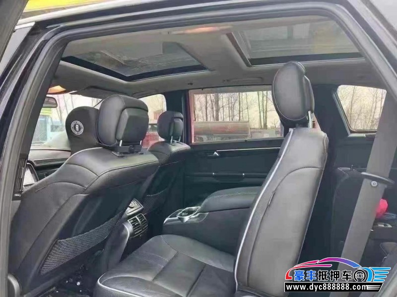 15年奔驰R轿车抵押车出售