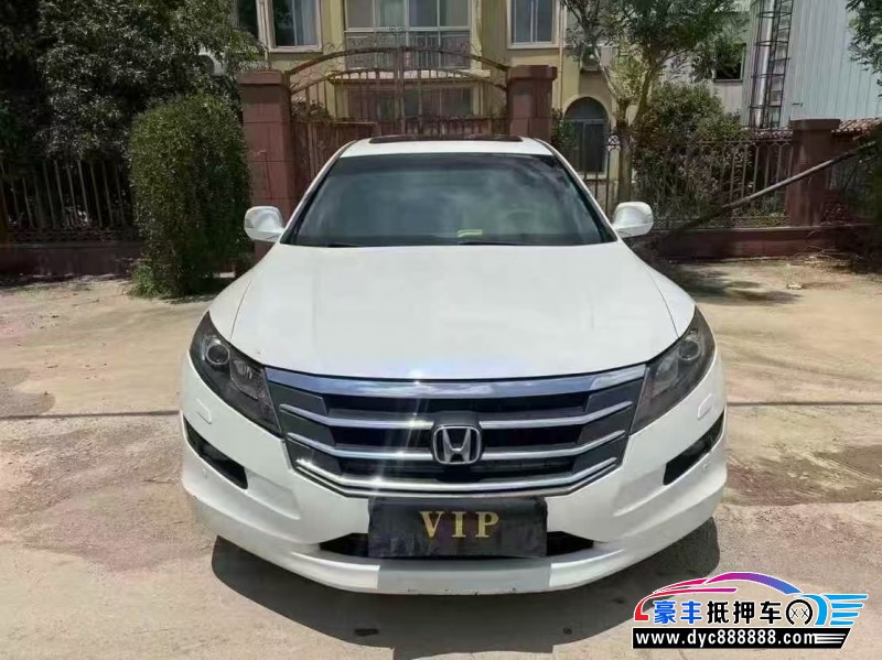抵押车出售14年本田歌诗图轿车