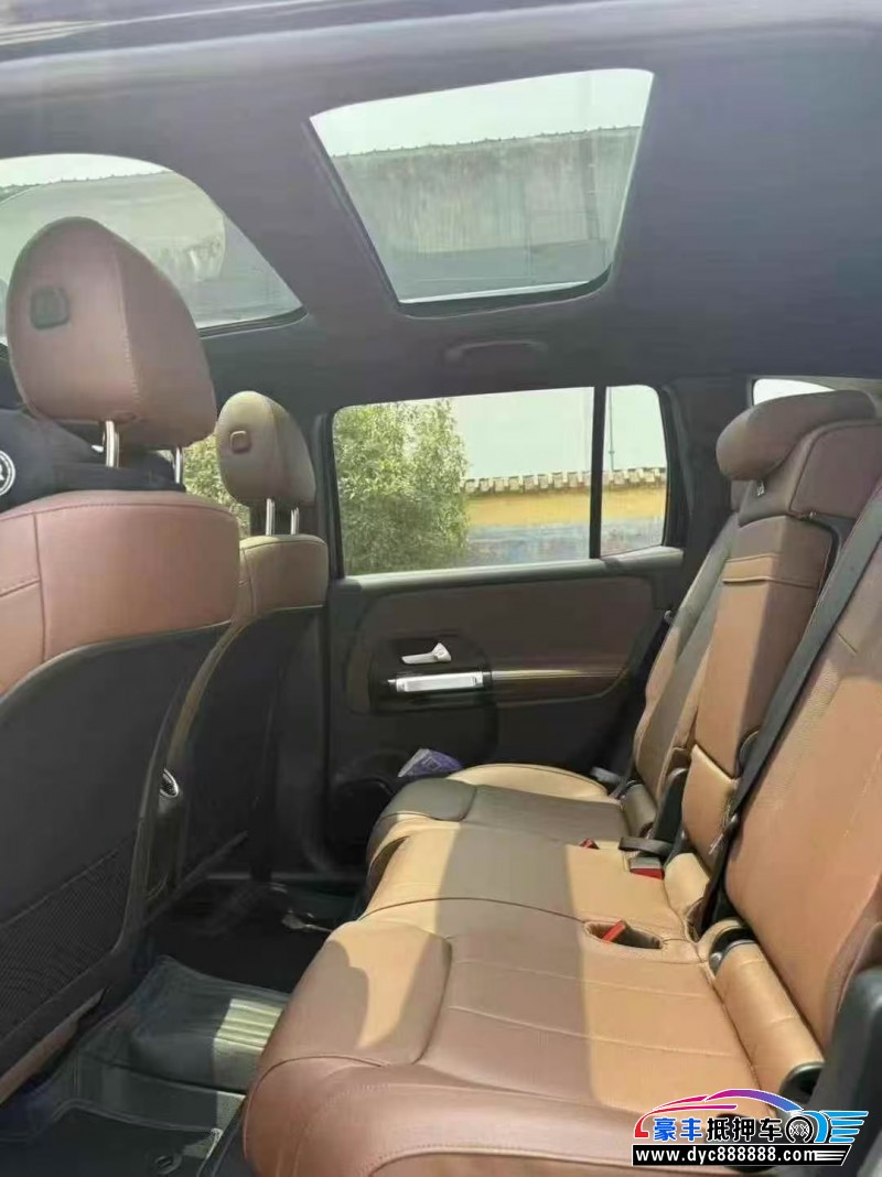 23年奔驰GLB轿车抵押车出售