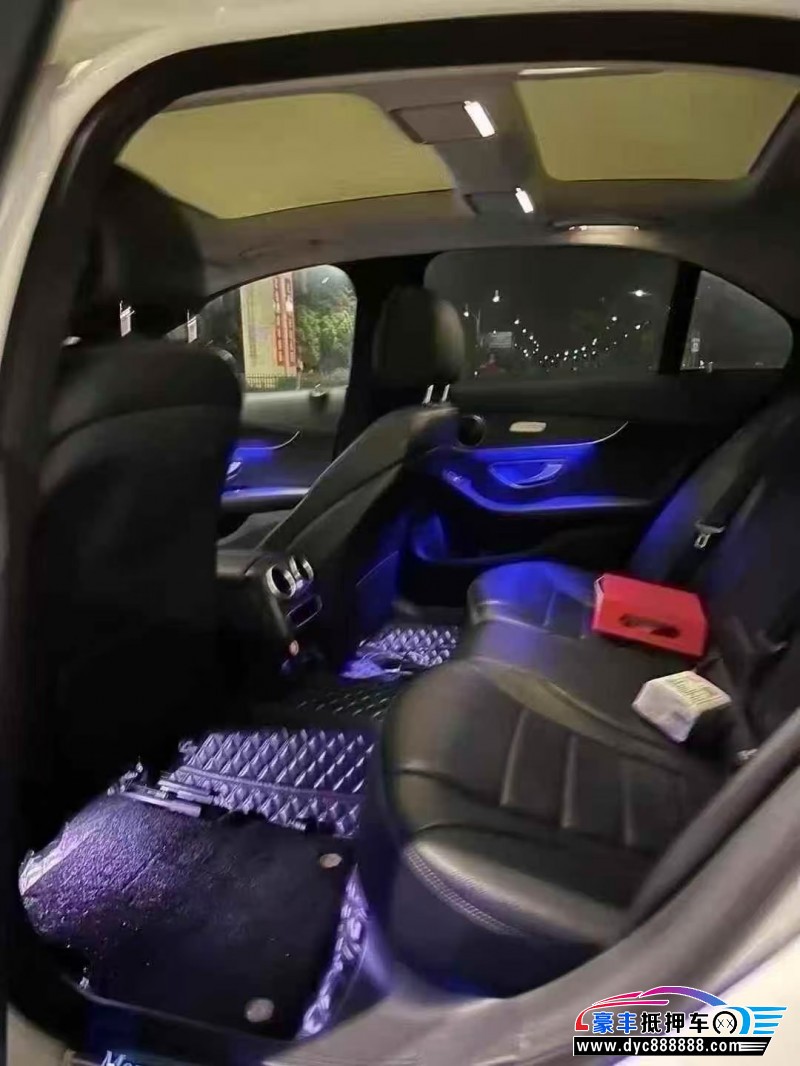 20年奔驰C轿车抵押车出售