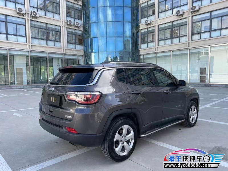 18年Jeep指南者轿车抵押车出售