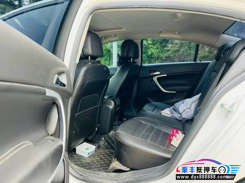 14年别克君威轿车抵押车出售