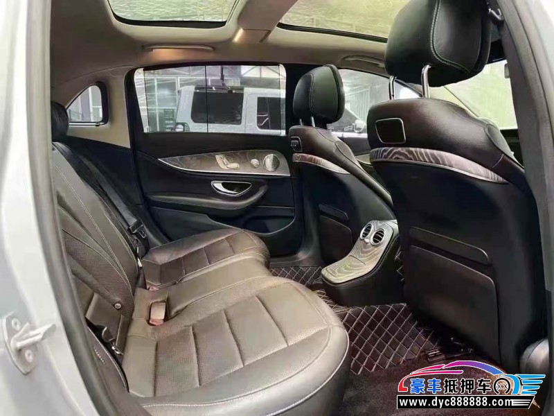 20年奔驰E轿车抵押车出售