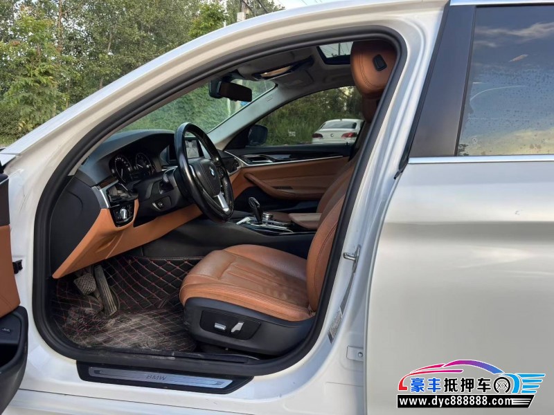 18年宝马5系轿车抵押车出售