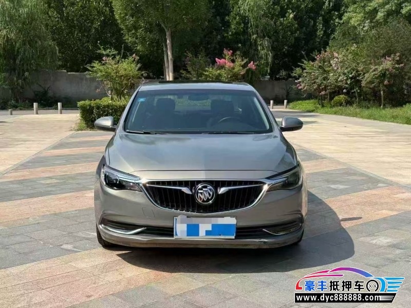 抵押车出售18年别克英朗轿车