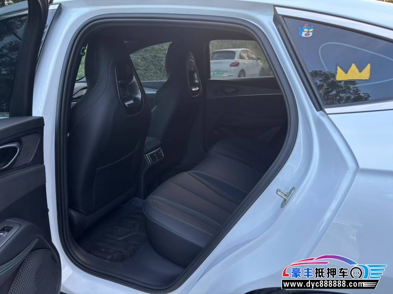 25年比亚迪海豹轿车抵押车出售