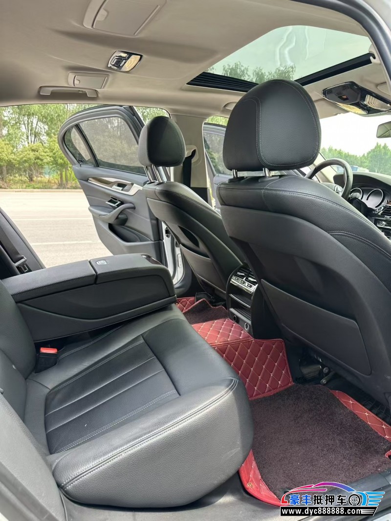 17年宝马5系轿车抵押车出售