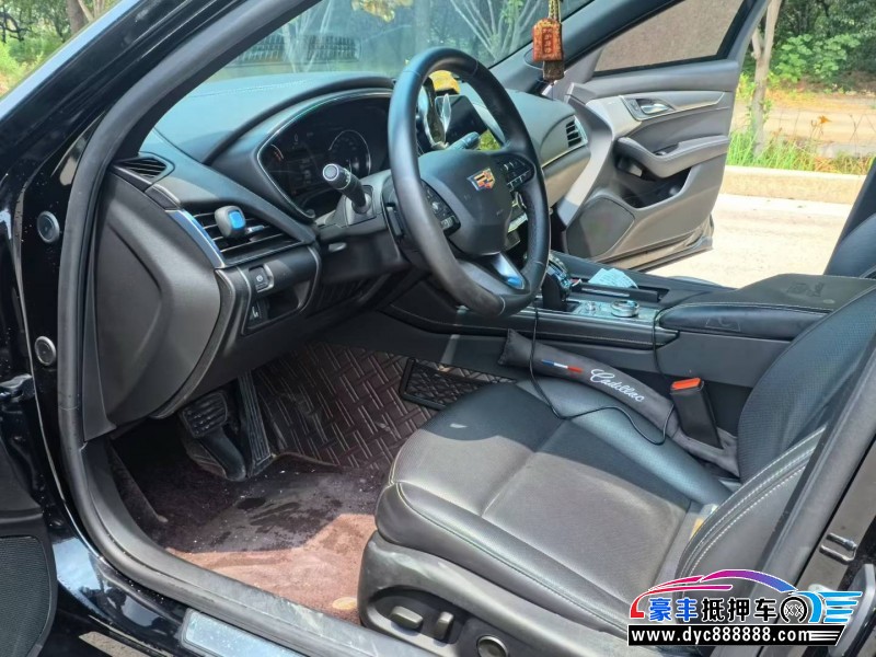 21年凯迪拉克CT5轿车抵押车出售